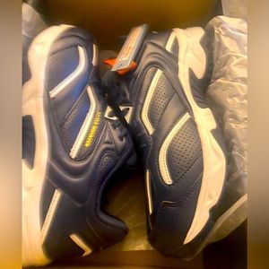 Kazan shoes mens size 8 New in the box!